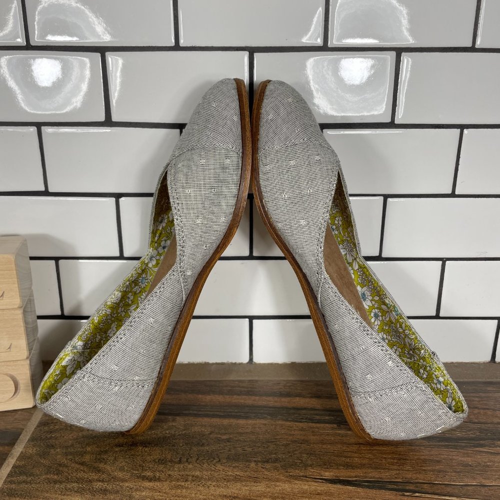 Toms Jutti Womens Size 6 Shoes Grey Chambray Dot Slip On Casual Comfort Flat - Picture 5 of 12